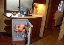 ApartHotel Dom - Odessa - Kitchen