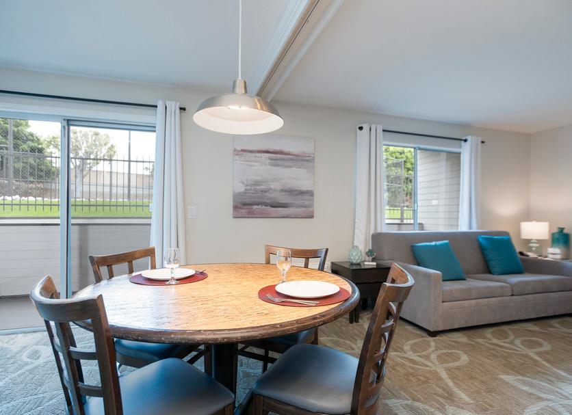 Dining room Photo