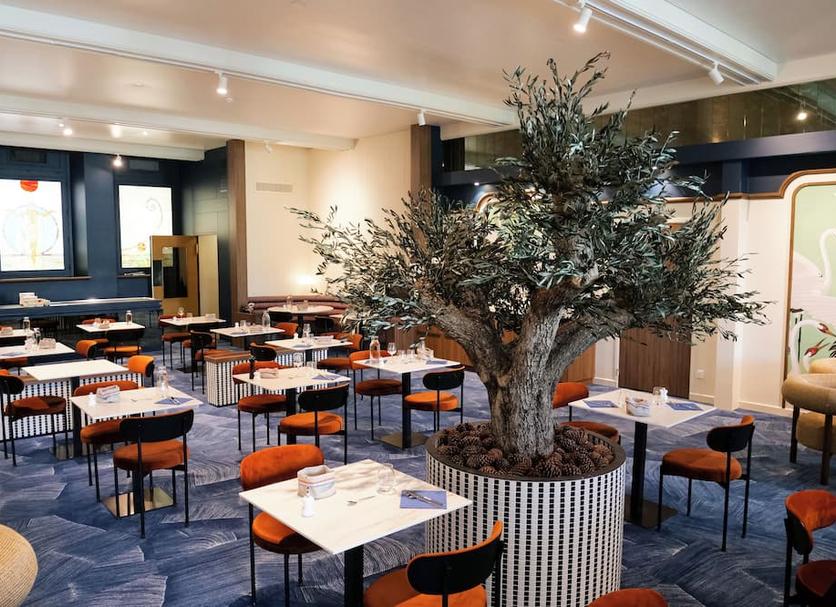 Restaurant Photo