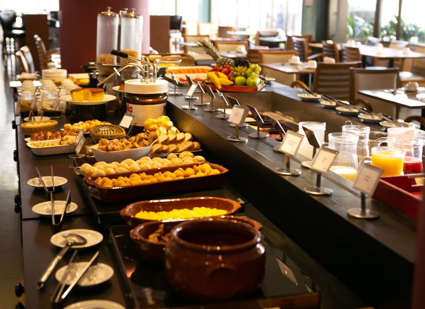 Buffet Photo