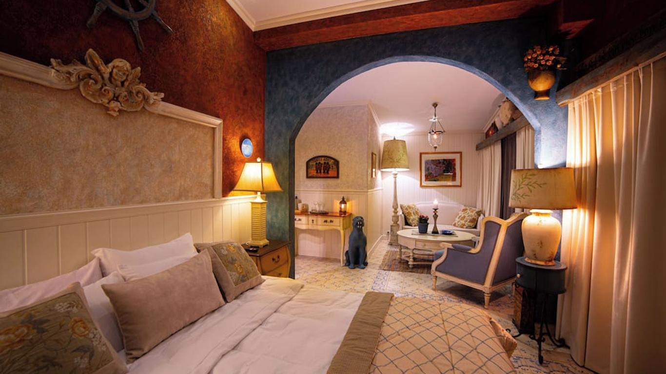 Paul's Fantasia Boutique Suites