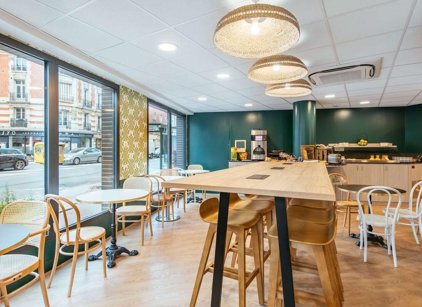Restaurant Photo