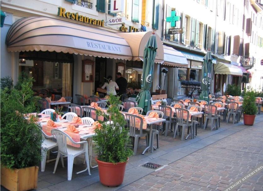 Restaurant Photo