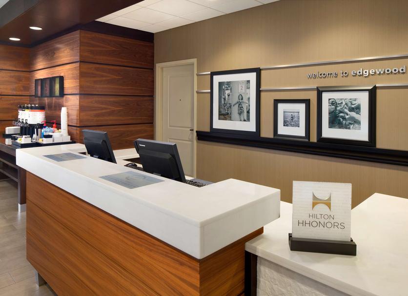 Front desk Photo
