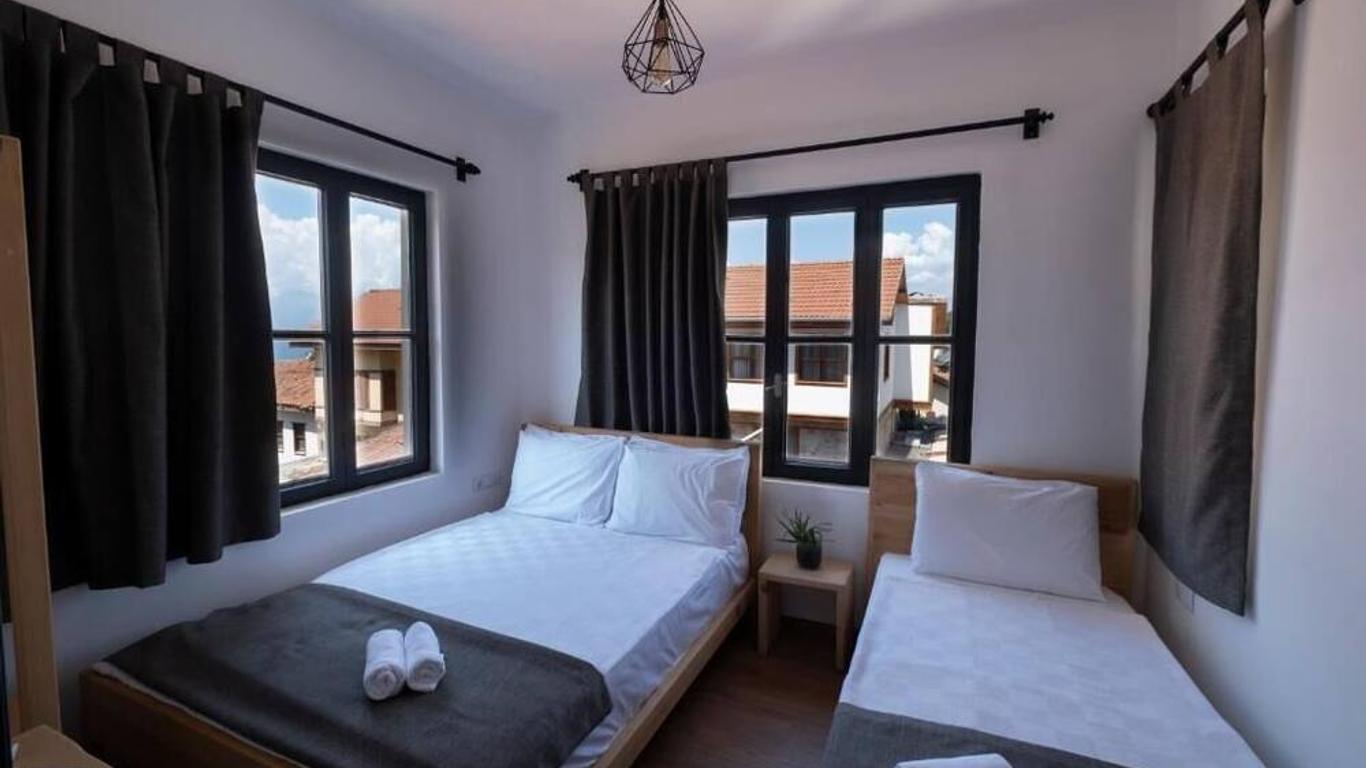 Solo Boutique Hotel