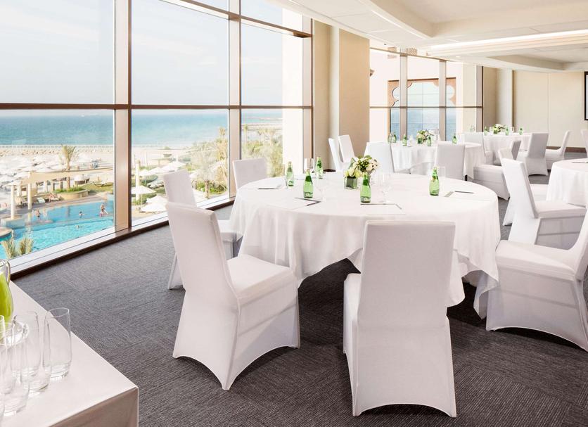 Banquet hall Photo