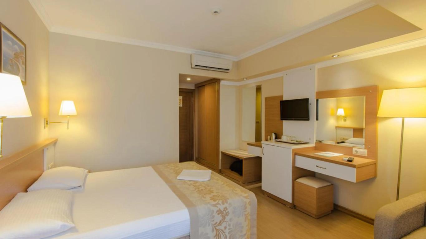 Aes Club Hotel
