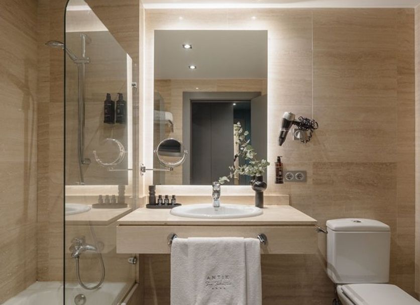 Bathroom Photo