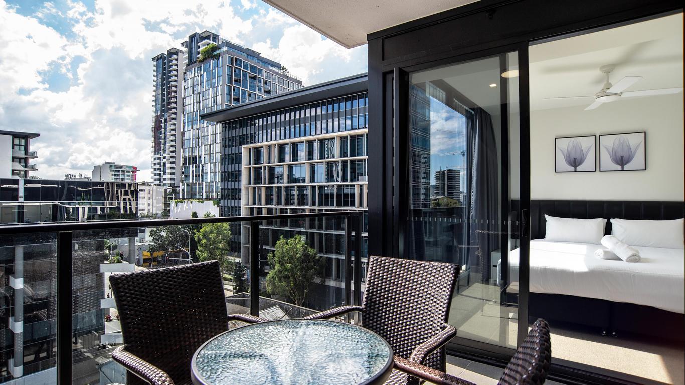 Atlas Apartments By Cllix