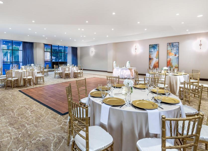 Banquet hall Photo