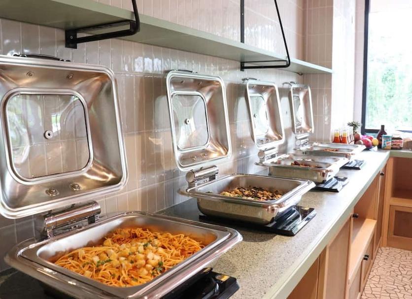 Buffet Photo