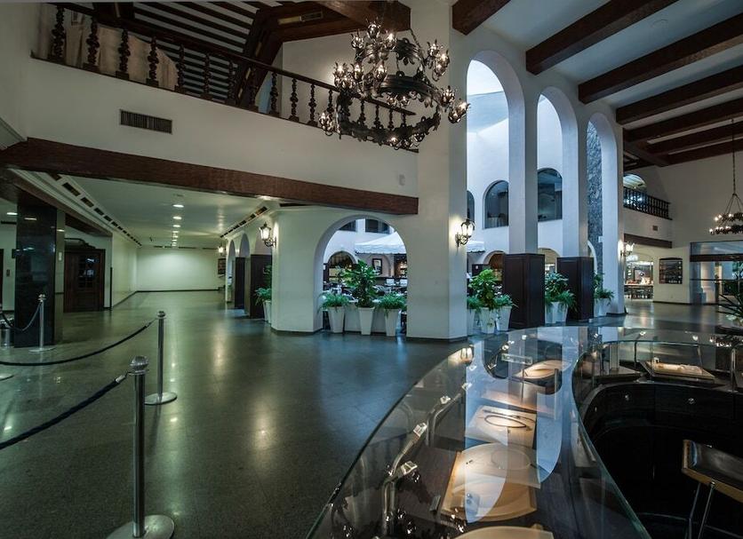 Lobby Photo