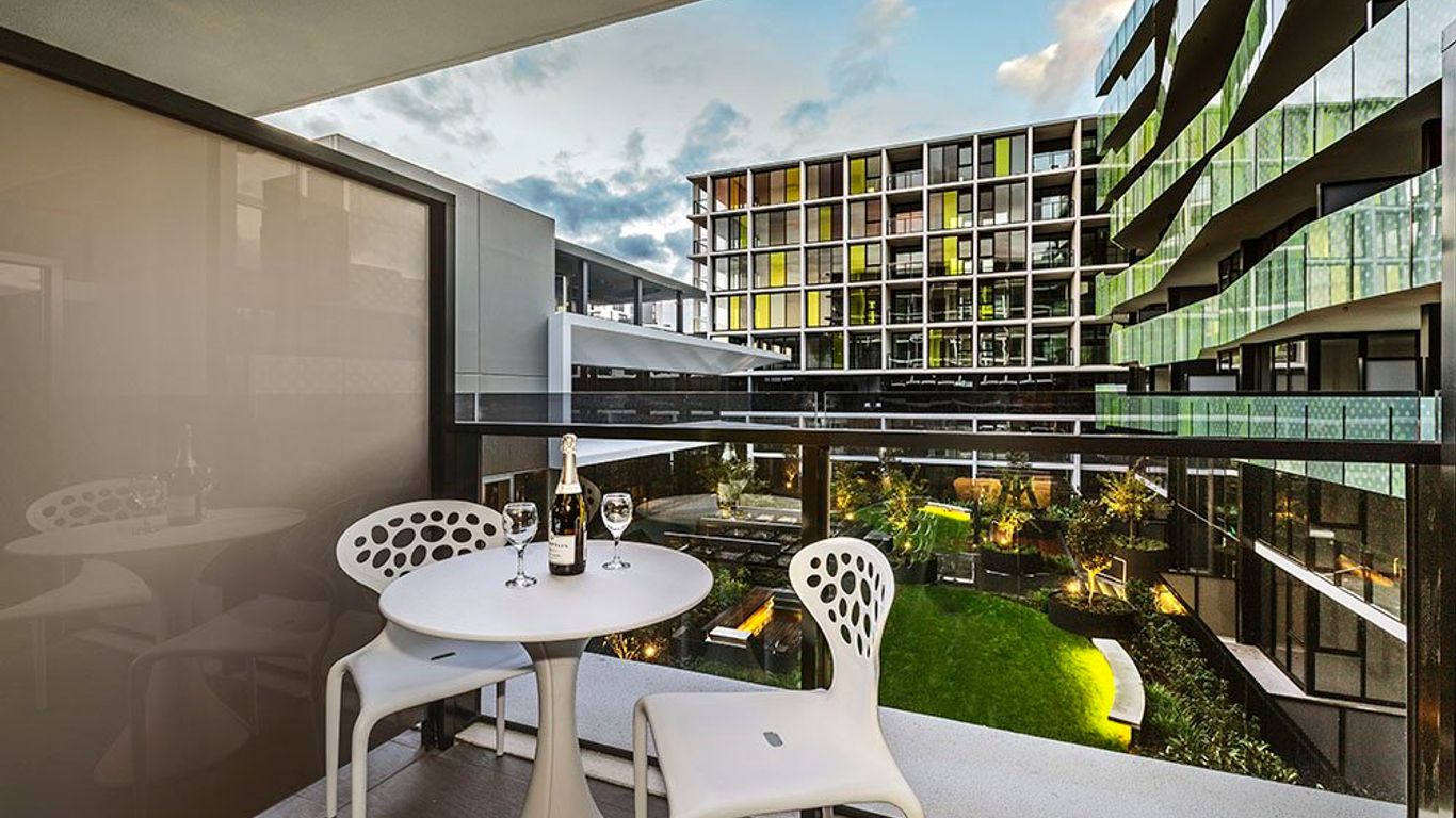 Corporate Living Abbotsford 168. Melbourne Hotel Deals