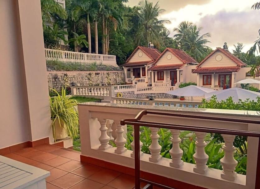 Balcony Photo