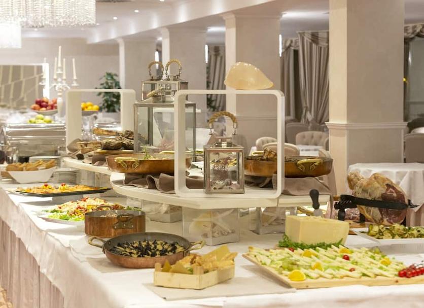Buffet Photo