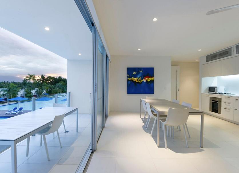 Dining room Photo