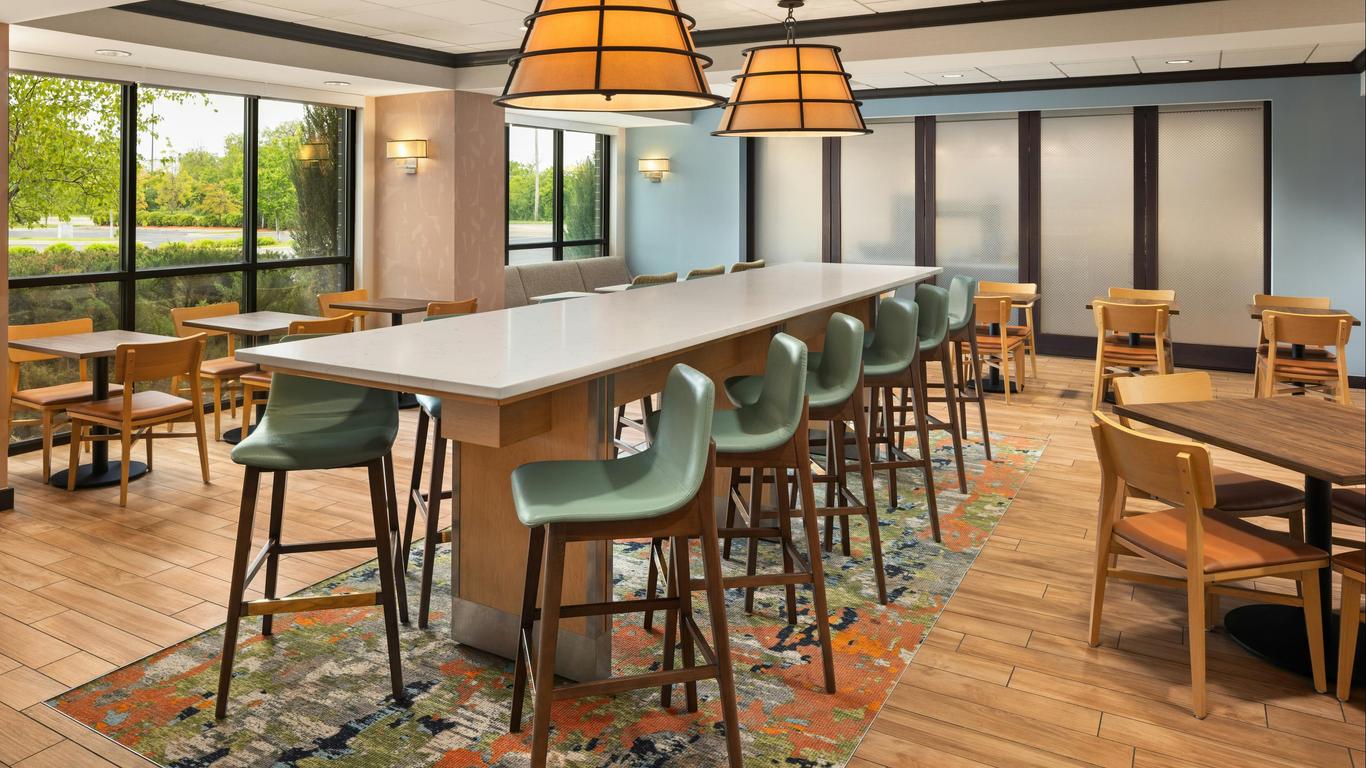 Hampton Inn Minneapolis-Roseville