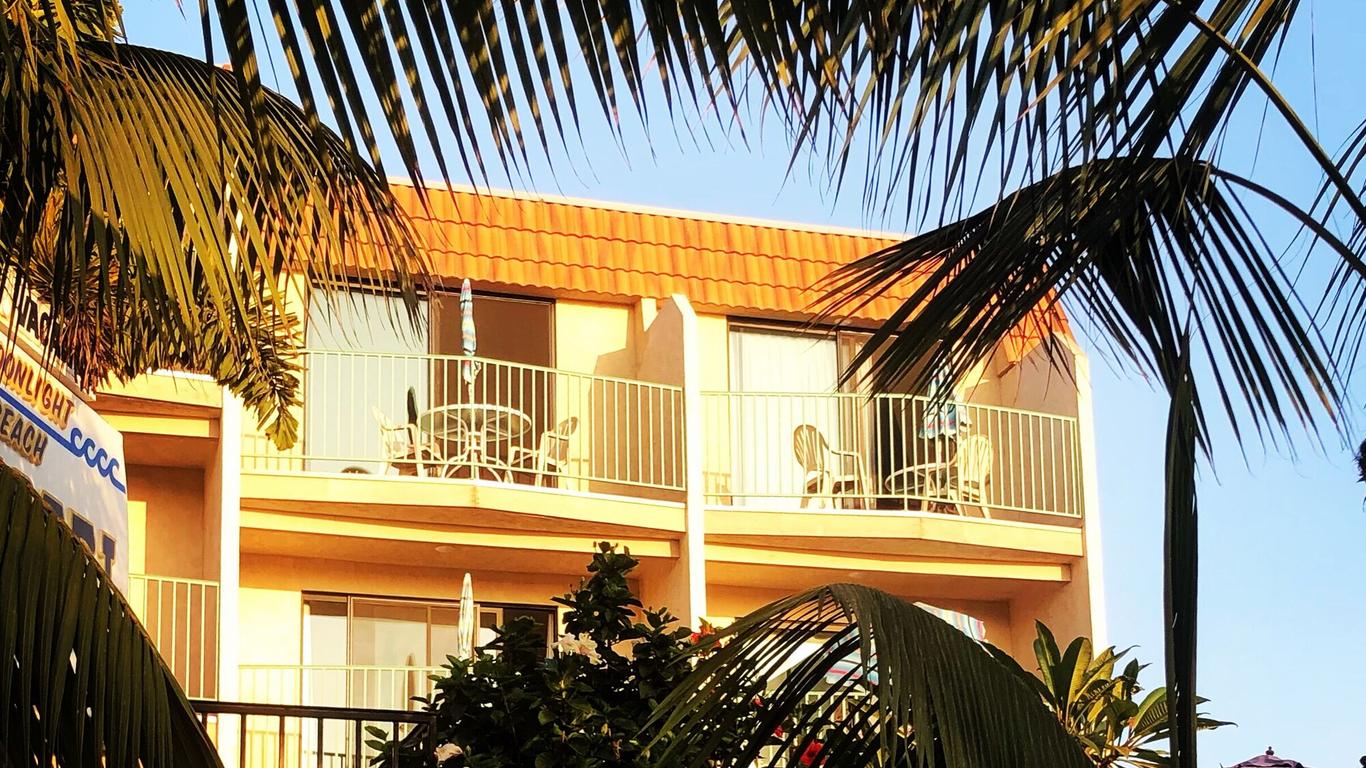 Moonlight Beach Motel