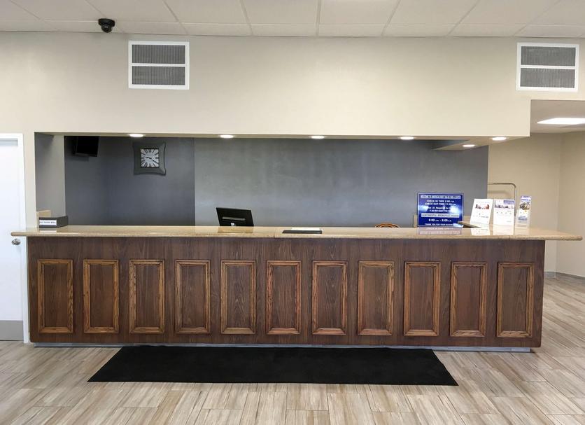 Front desk Photo