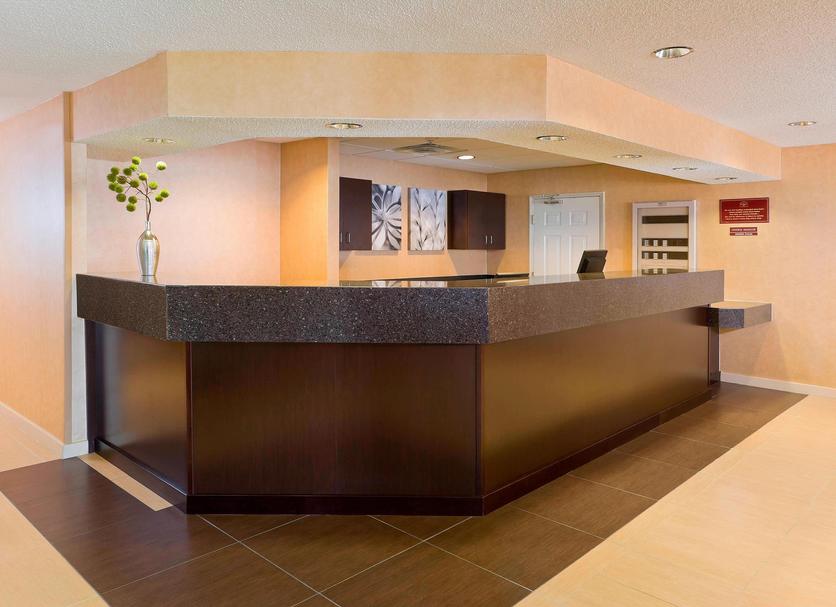 Front desk Photo