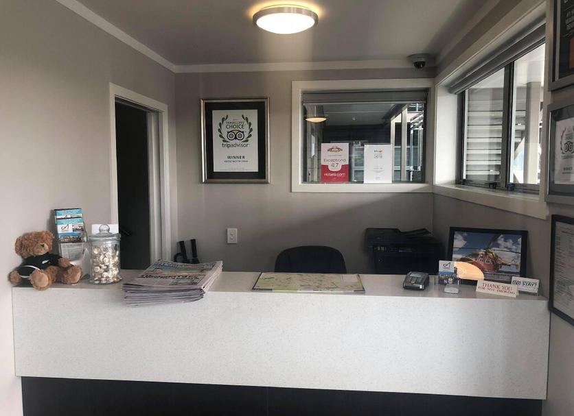 Front desk Photo