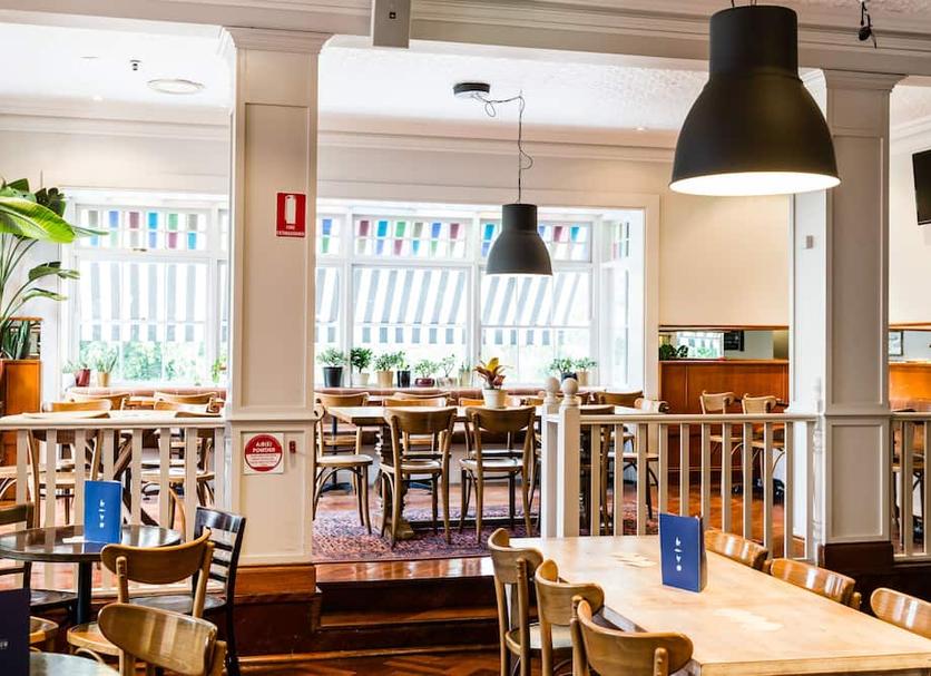Restaurant Photo