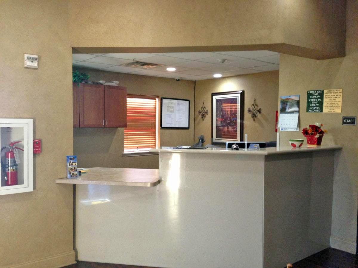 Front desk Photo