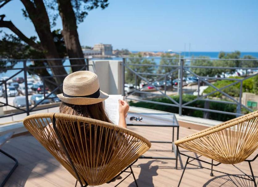 Balcony Photo