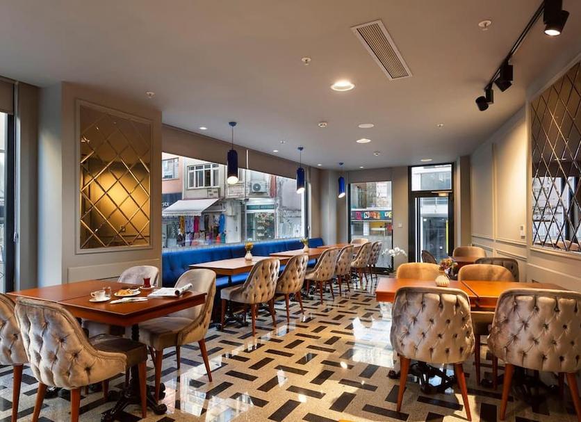 Restaurant Photo