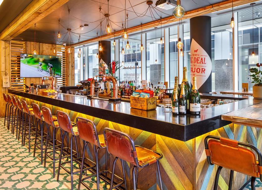 Bar Photo