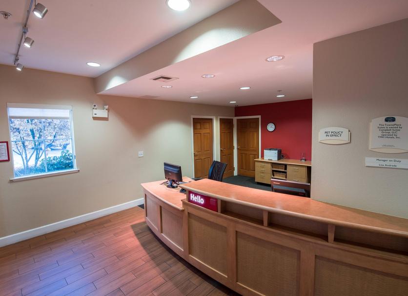 Front desk Photo
