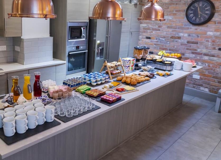 Buffet Photo