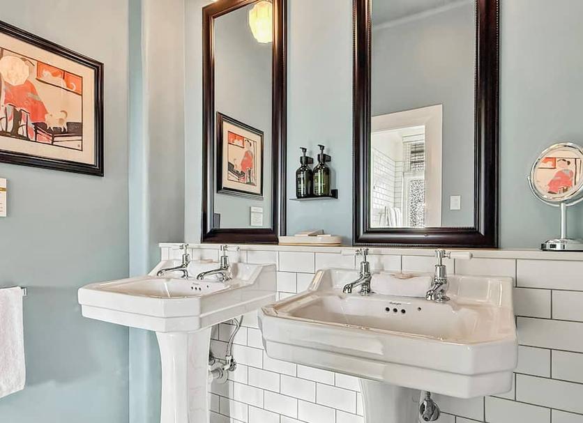 Bathroom Photo