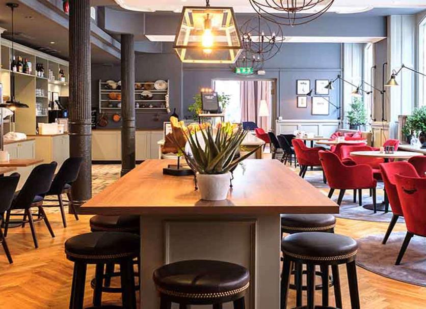 Restaurant Photo