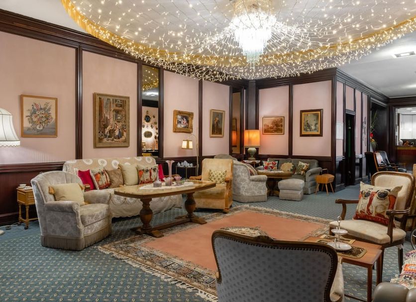 Lounge Photo