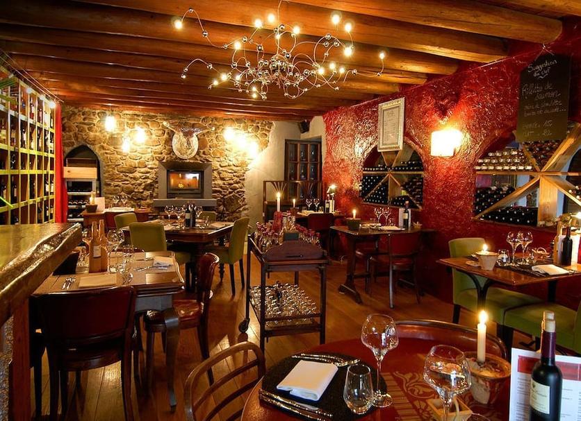Restaurant Photo