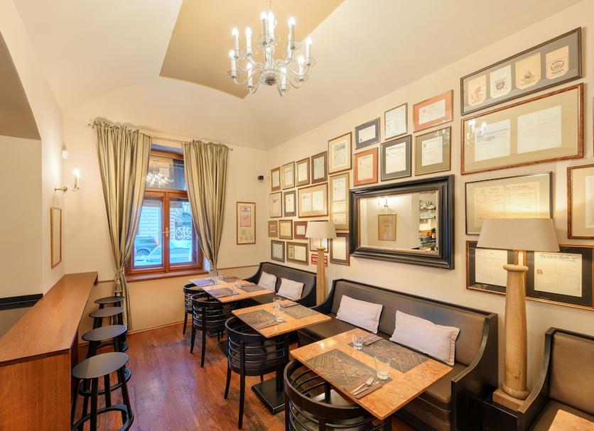 Restaurant Photo