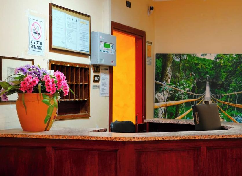 Front desk Photo