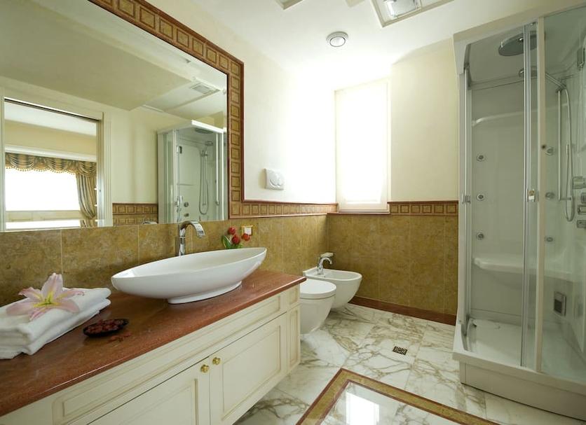 Bathroom Photo