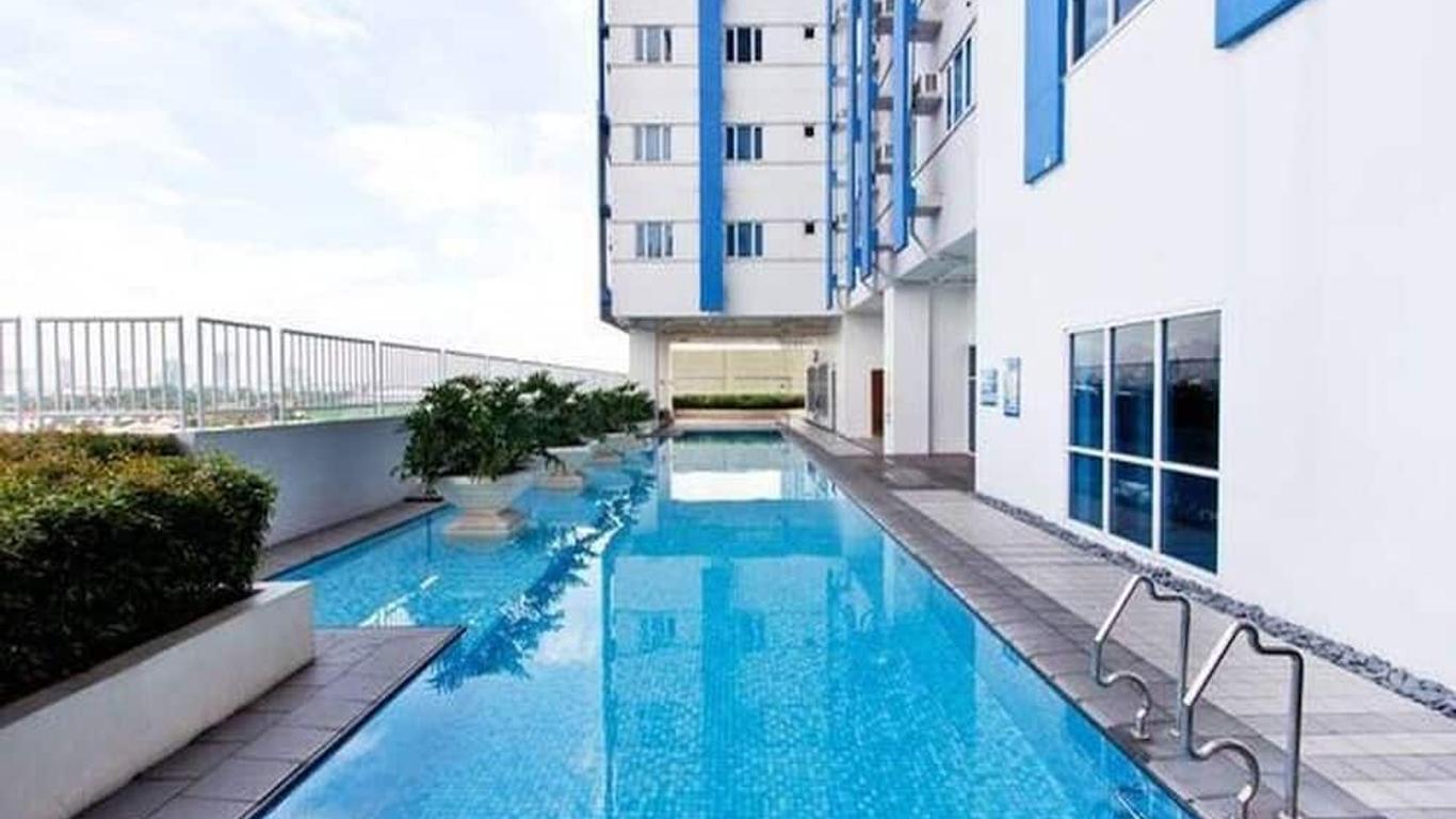 Condo Studio Luxe in Princeton Residences