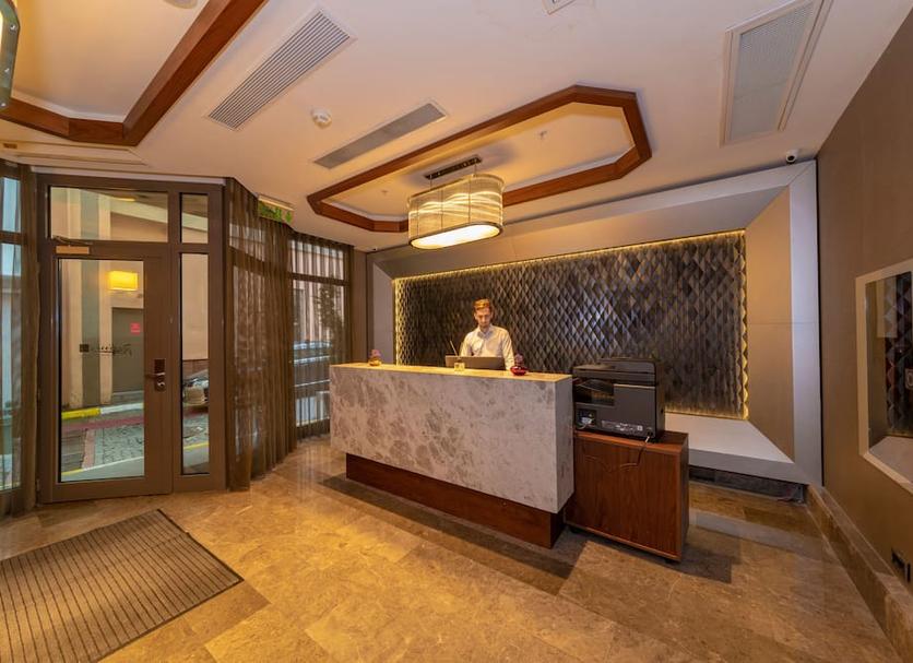 Front desk Photo