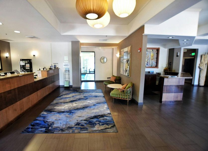 Front desk Photo