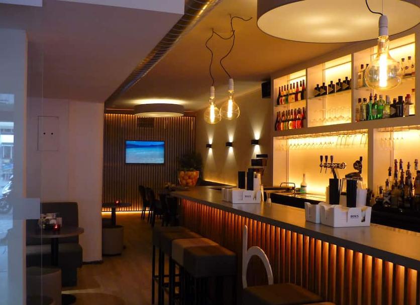 Bar Photo