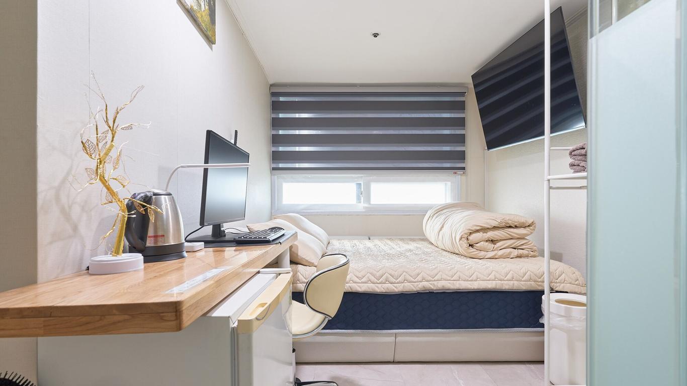 Snowflower Guesthouse