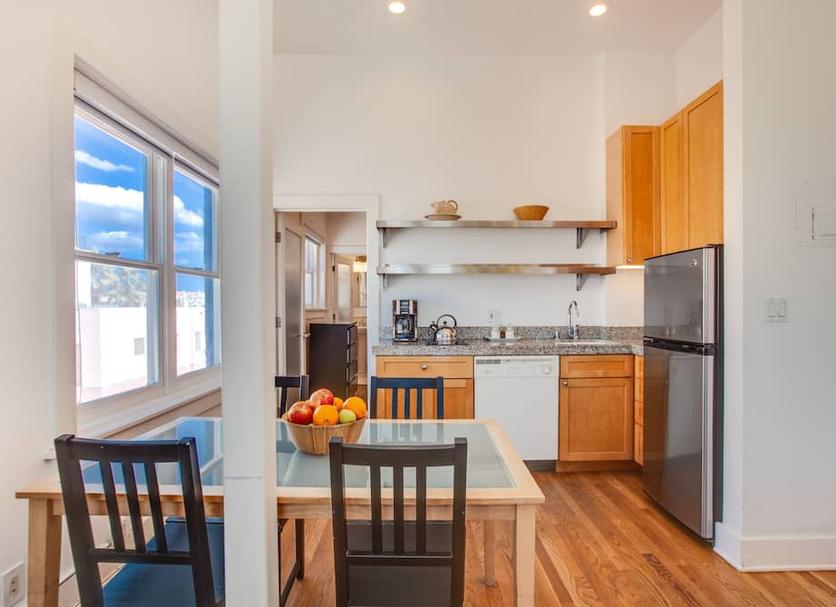 Kitchen Photo
