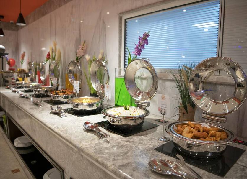 Buffet Photo
