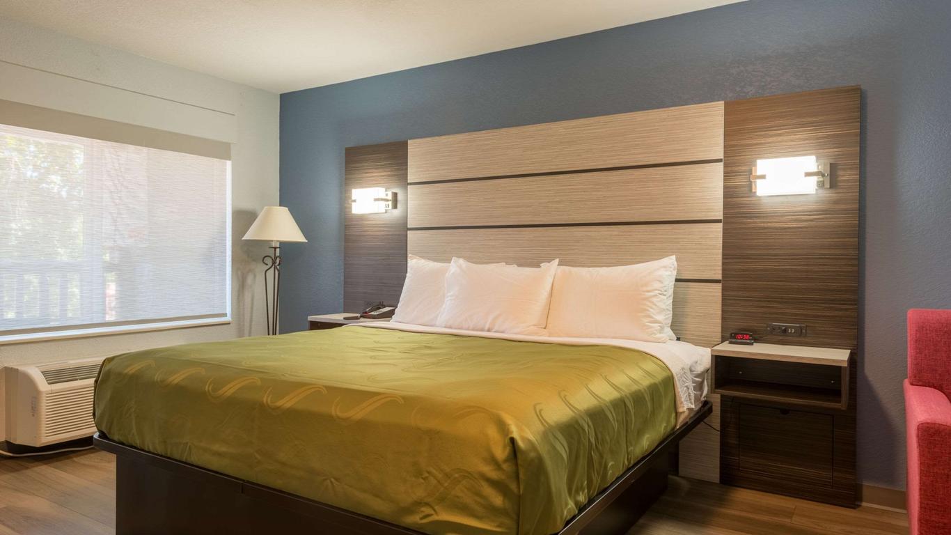 Quality Inn & Suites Manitou Springs at Pikes Peak