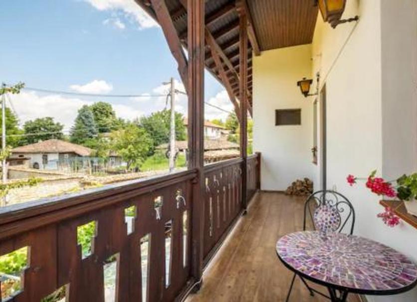 Balcony Photo