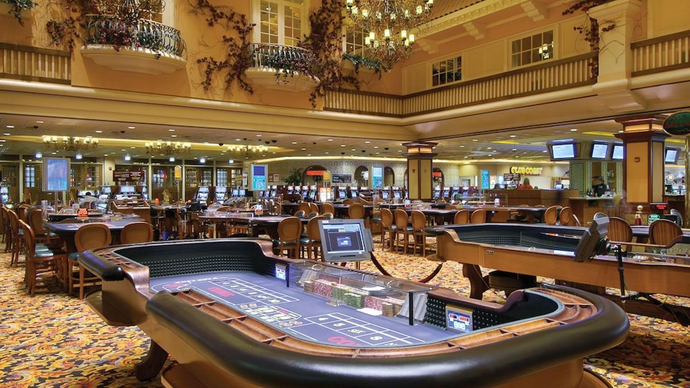 4 star Caesars Palace Las Vegas casino hotel for $86 - The Travel