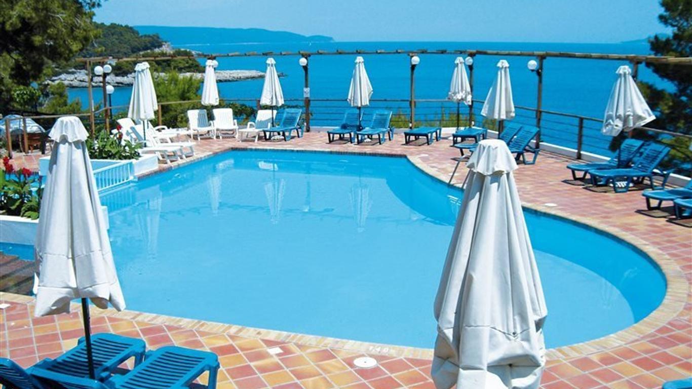 Paradise Hotel